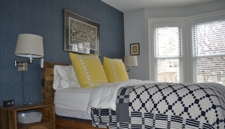 Read more about the article Tuesday Tip: Install A Custom Headboard!